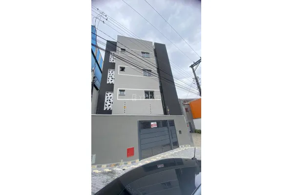 Apartamento na Vila Antonina